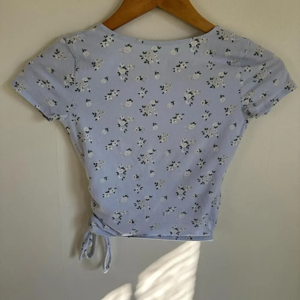 Hollister XS Baby Tee Wrap Top Floral Blue